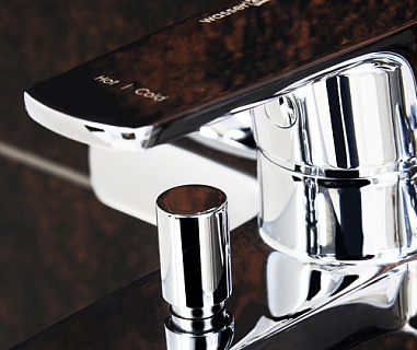 Смеситель д/ванны "Dill" (6101)  кор.излив, 35мм хром  WasserKraft АКЦИЯ