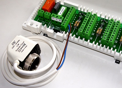 Коммутационный модуль. WFHС-EXT(10021120) 4 зоны норм. откр. 230В Watts