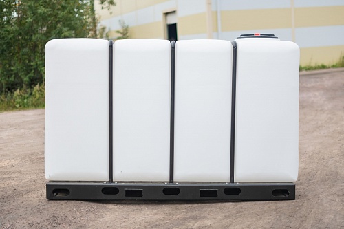 Емкость KR 4000л в обрешетке