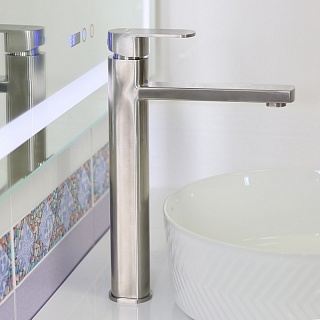 Смеситель д/умывальника  MELANA Stello нерж. высокий (F610302)