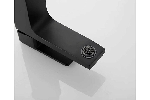 Смеситель д/раковины SHEVANIK черный S9701H