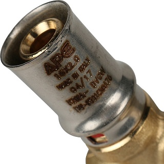 Угольник настенный с креплением 1/2"х16 (SFP-0018-001216) Stout