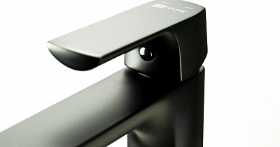 Смеситель д/умывальника "URSUS" (7209BL) высокий черный LEMARK ВЫГОДА!!