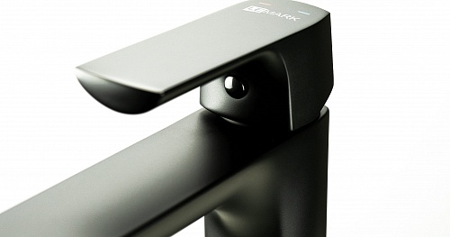 Смеситель д/умывальника "URSUS" (7209BL) высокий черный LEMARK ВЫГОДА!!