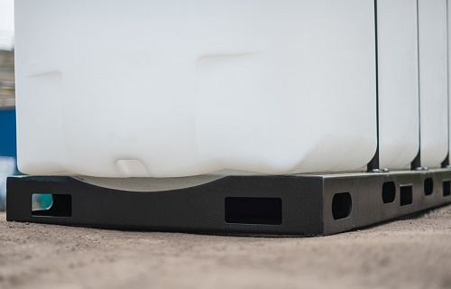 Емкость KR 4000л в обрешетке