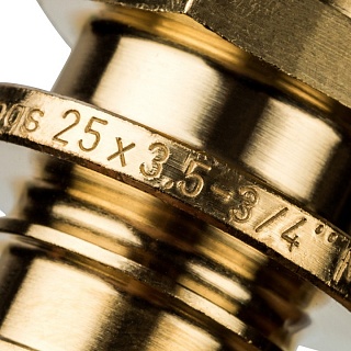 Переходник с нар. резьбой 25х3/4" (10/070) (SFA-0001-002534) STOUT